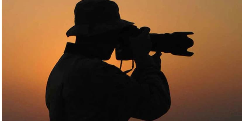 Shreya's cafe on Fyndr now