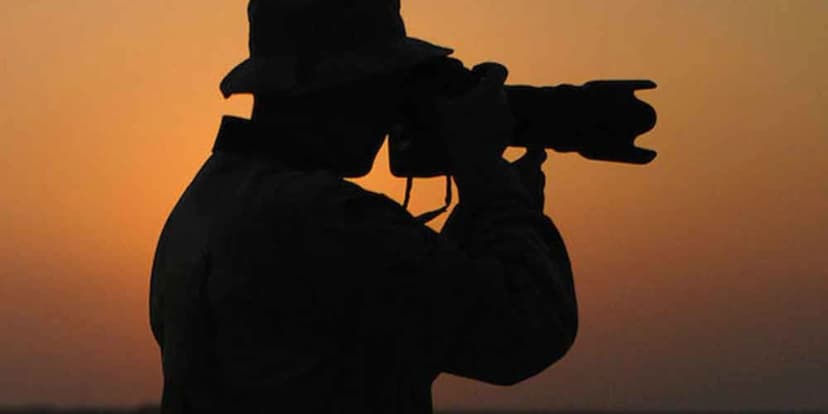 Shreya's cafe on Fyndr now